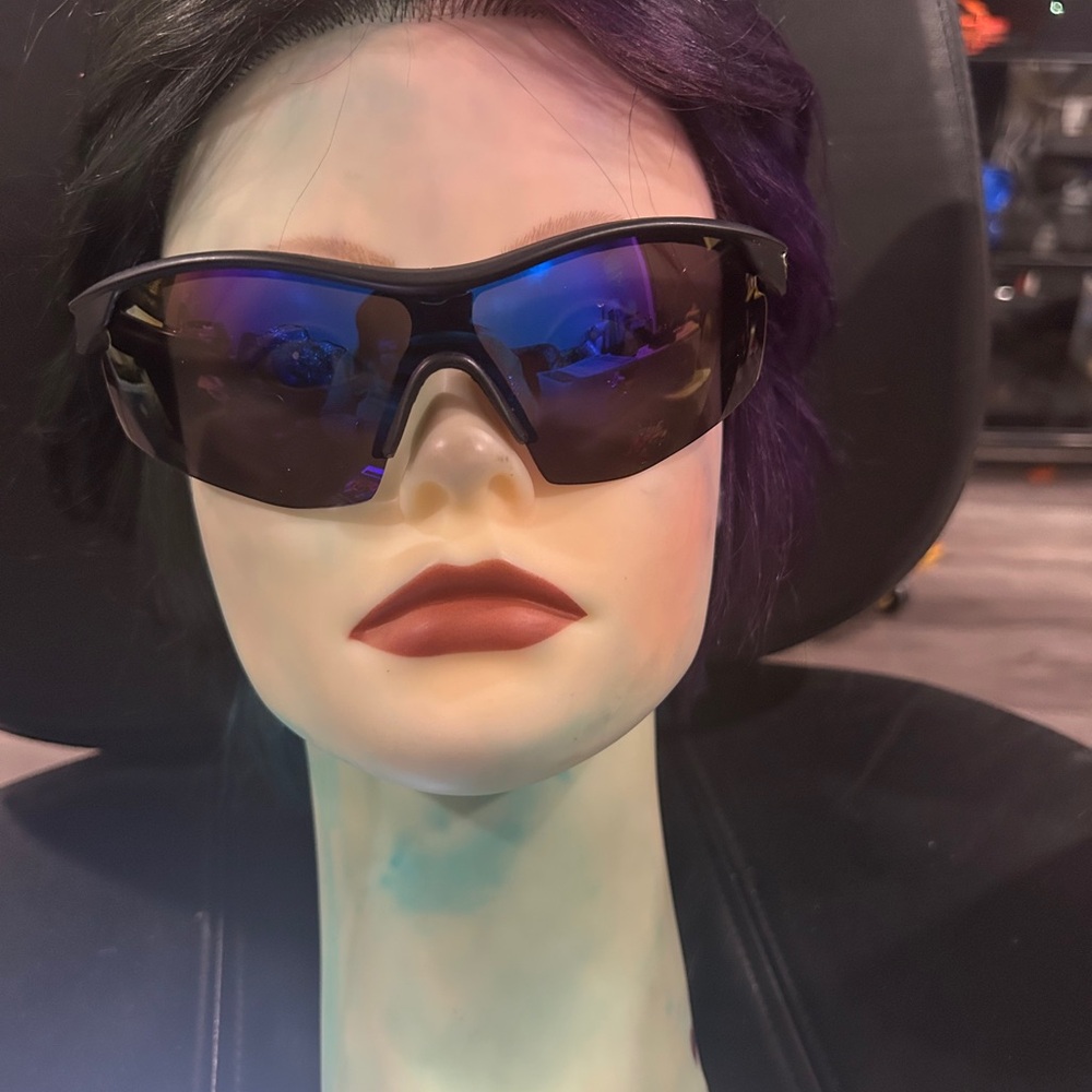 Bell hollow Stylish Black Sunglasses